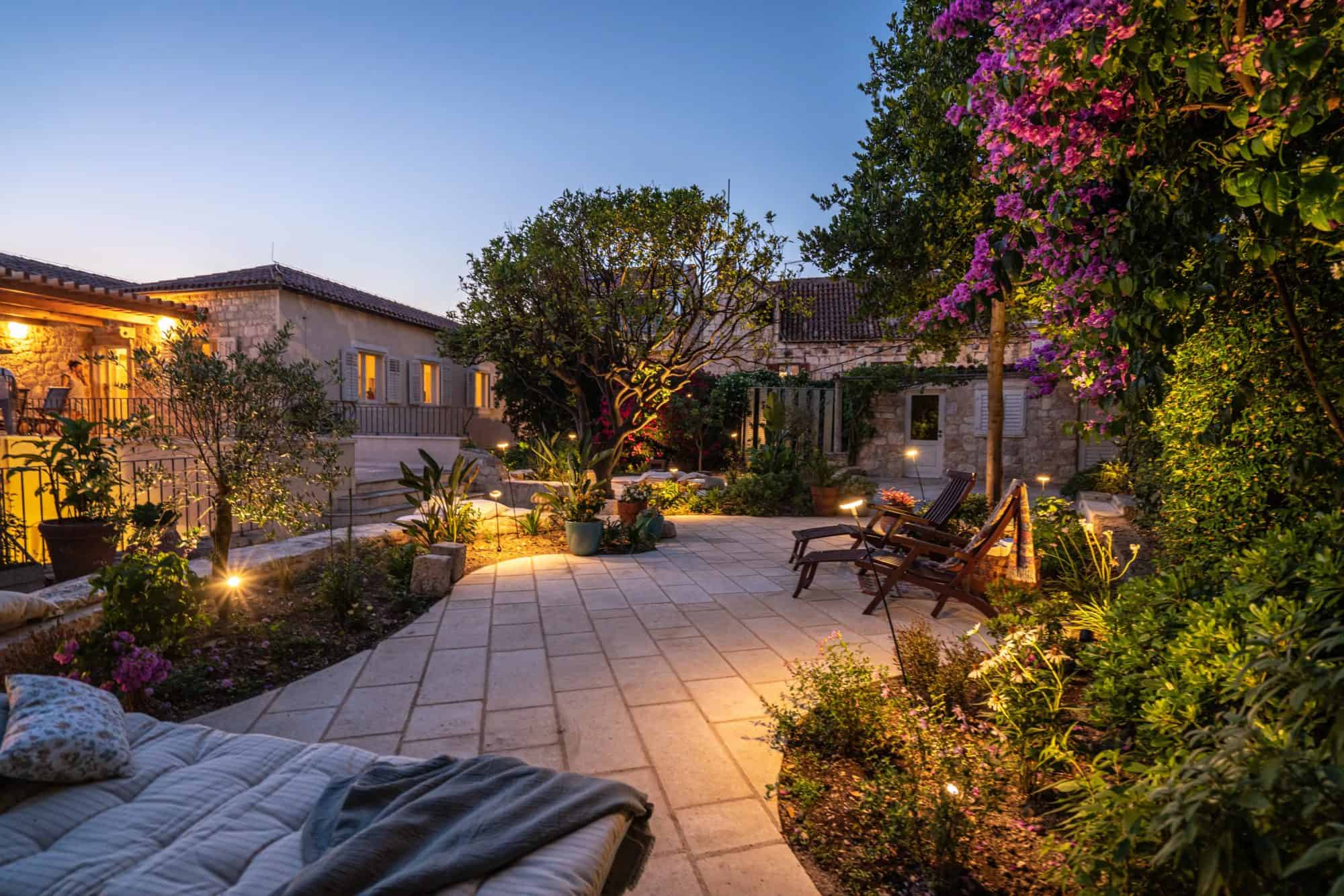 Villa Garden Beauty