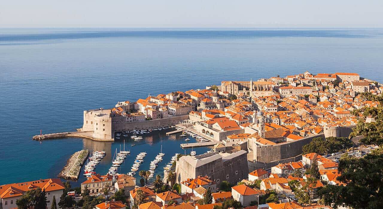 Dubrovnik old town, water taxi transfer from Hvar to Dubrovnik Airport DBV