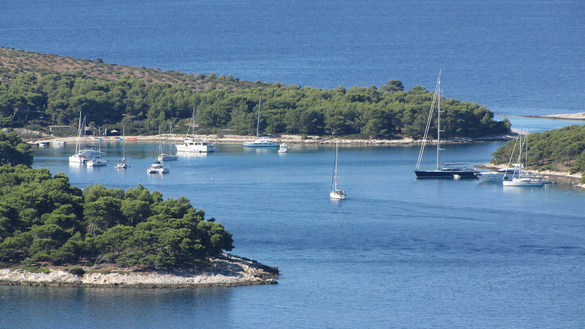 plaža Zdrilca, otok Hvar
