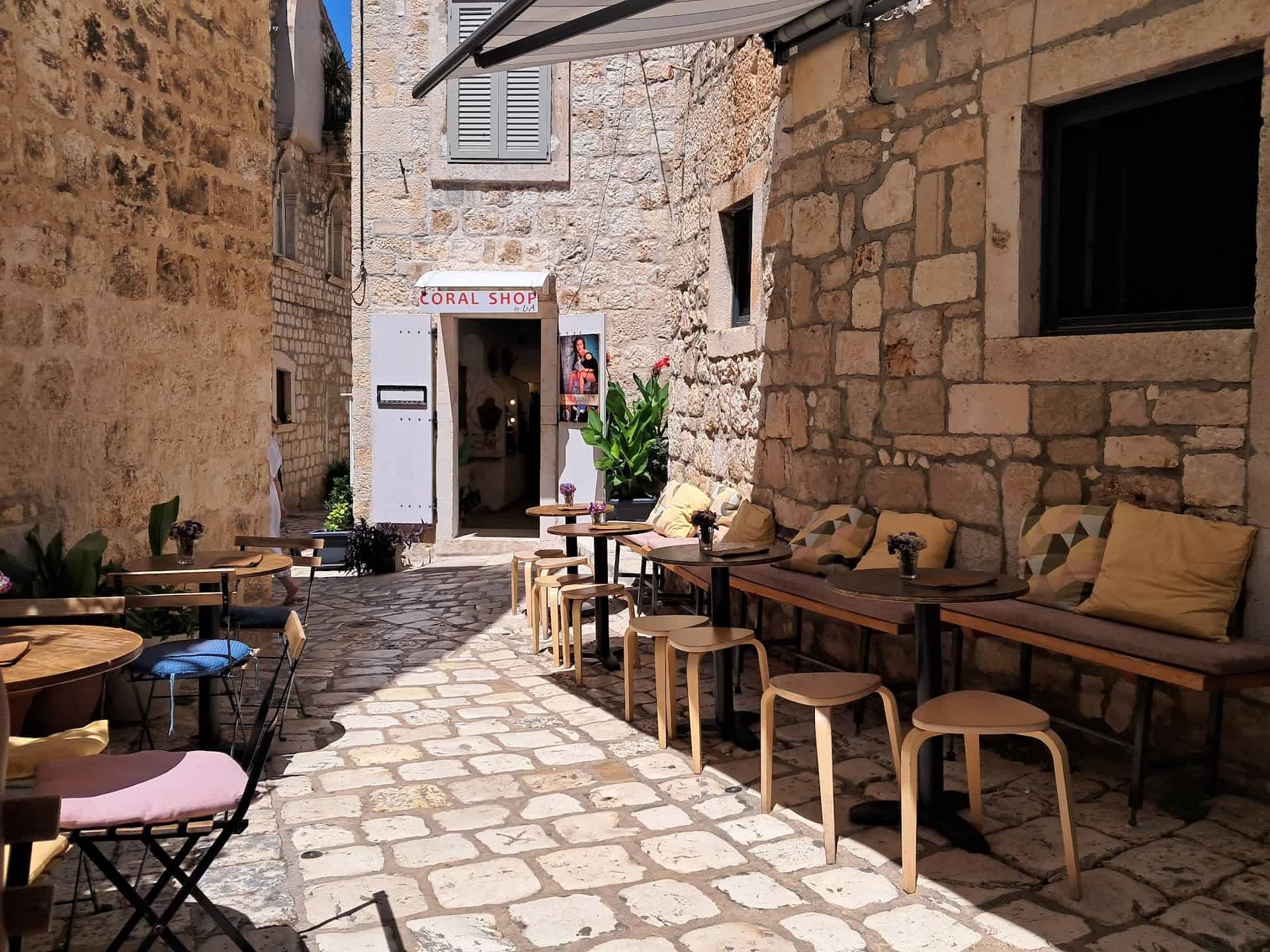 BackLane Craft Bar, Kroz Burak, old town, Hvar photo 3
