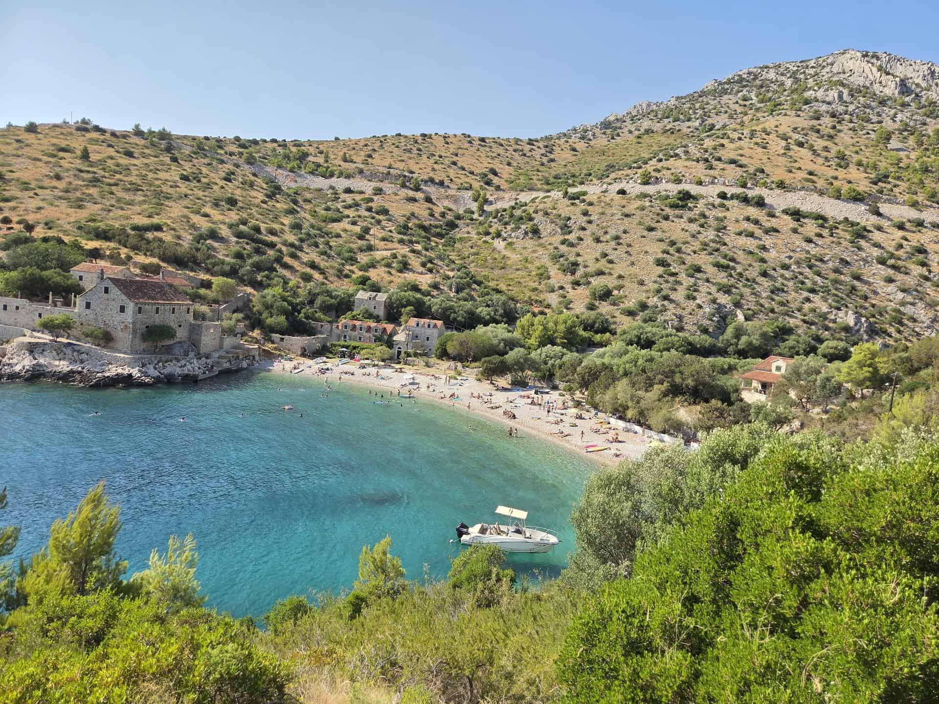Dubovica strand, Hvar, bild 1