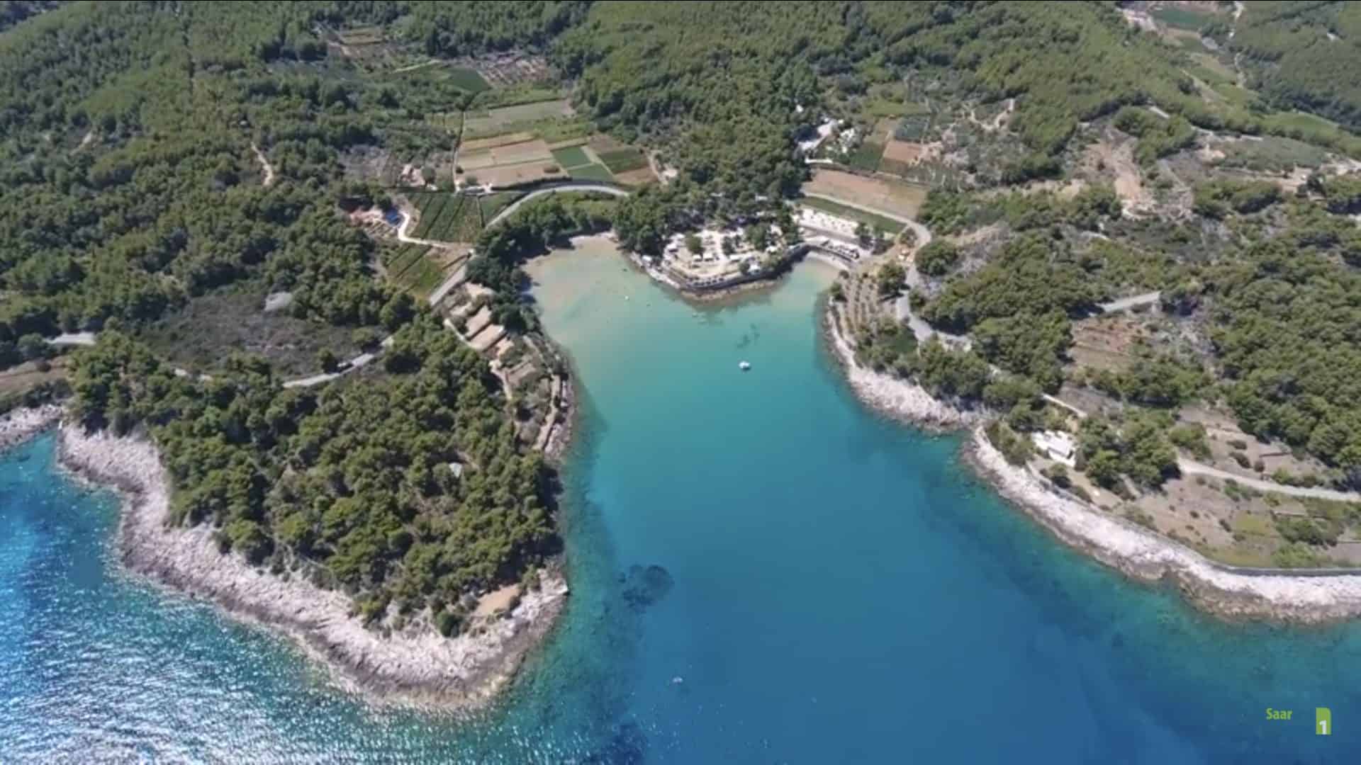 Grebisce beach, Hvar photo 2