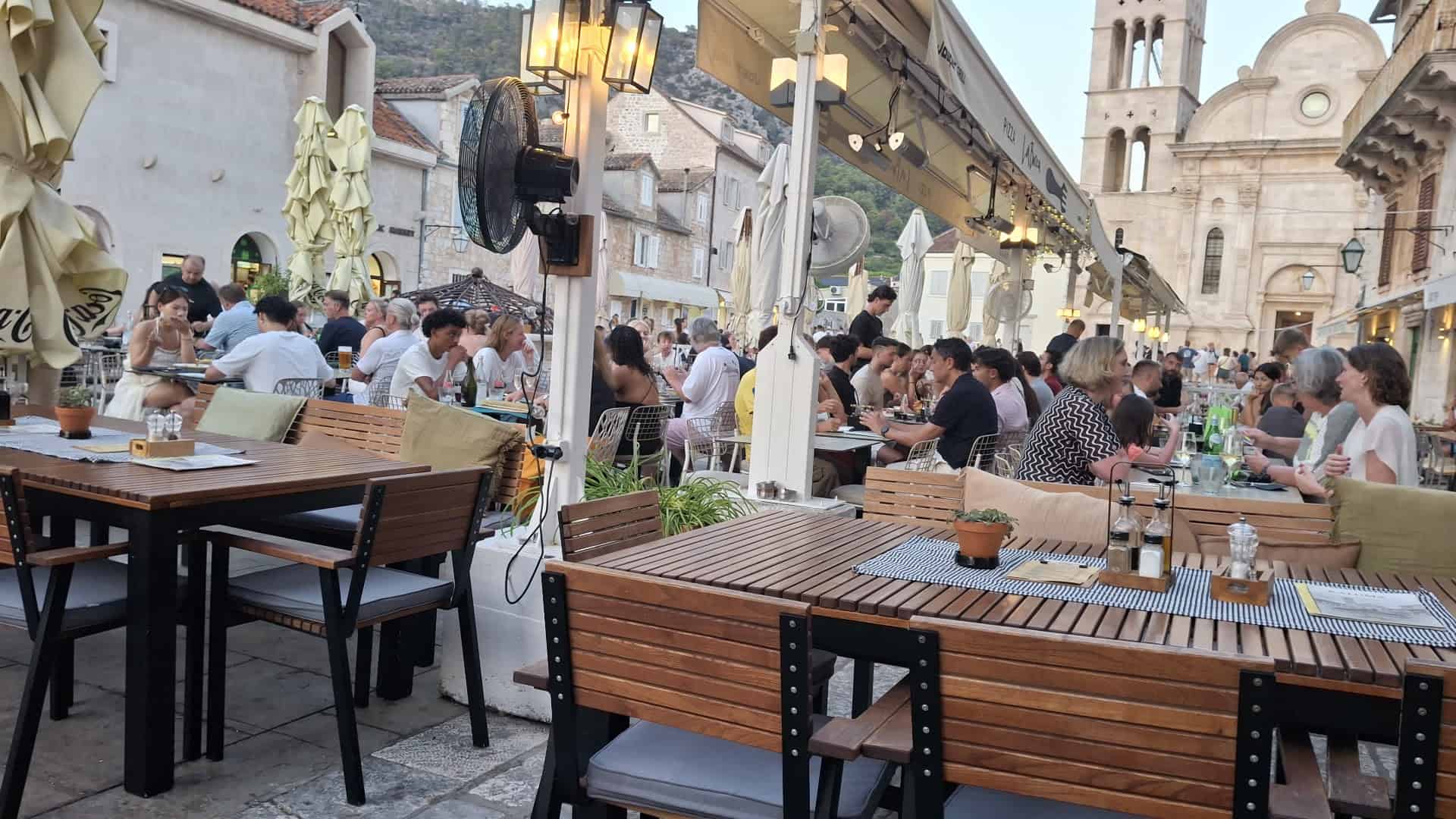 Kaluma Hvar