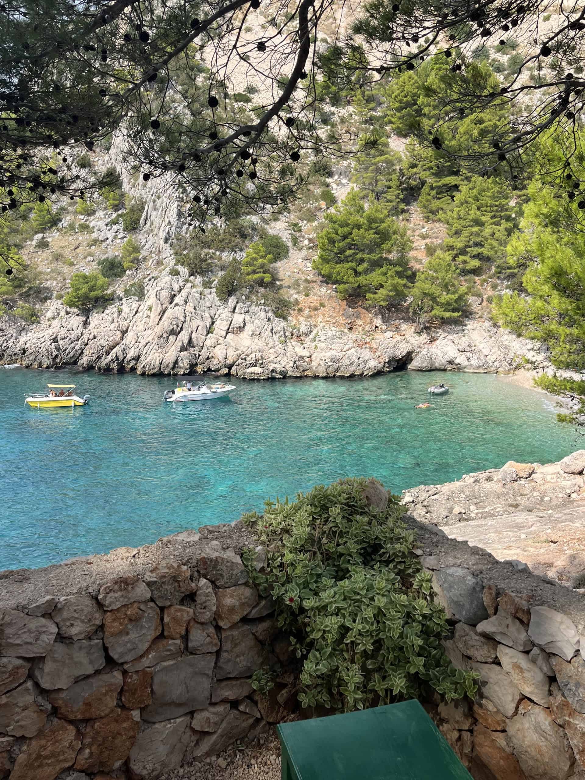 plaža Lucisce, otok Hvar