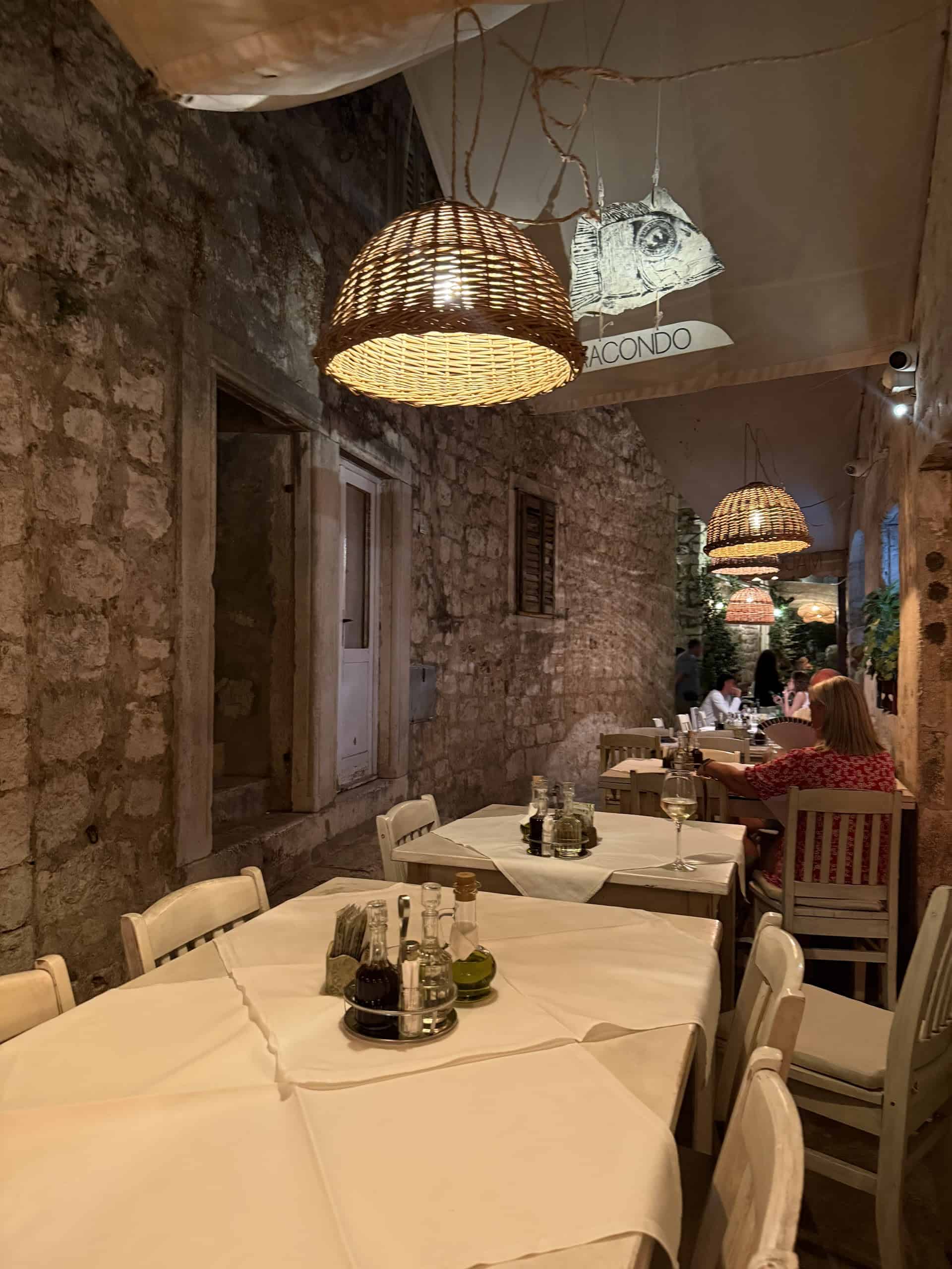 Macondo, Hvar photo 2
