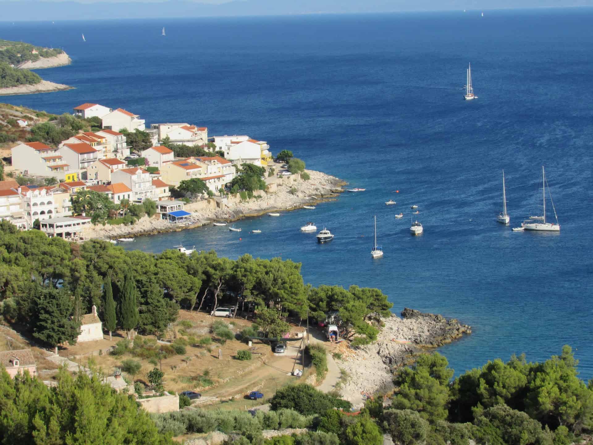 Malo Zarace beach, Hvar photo 2