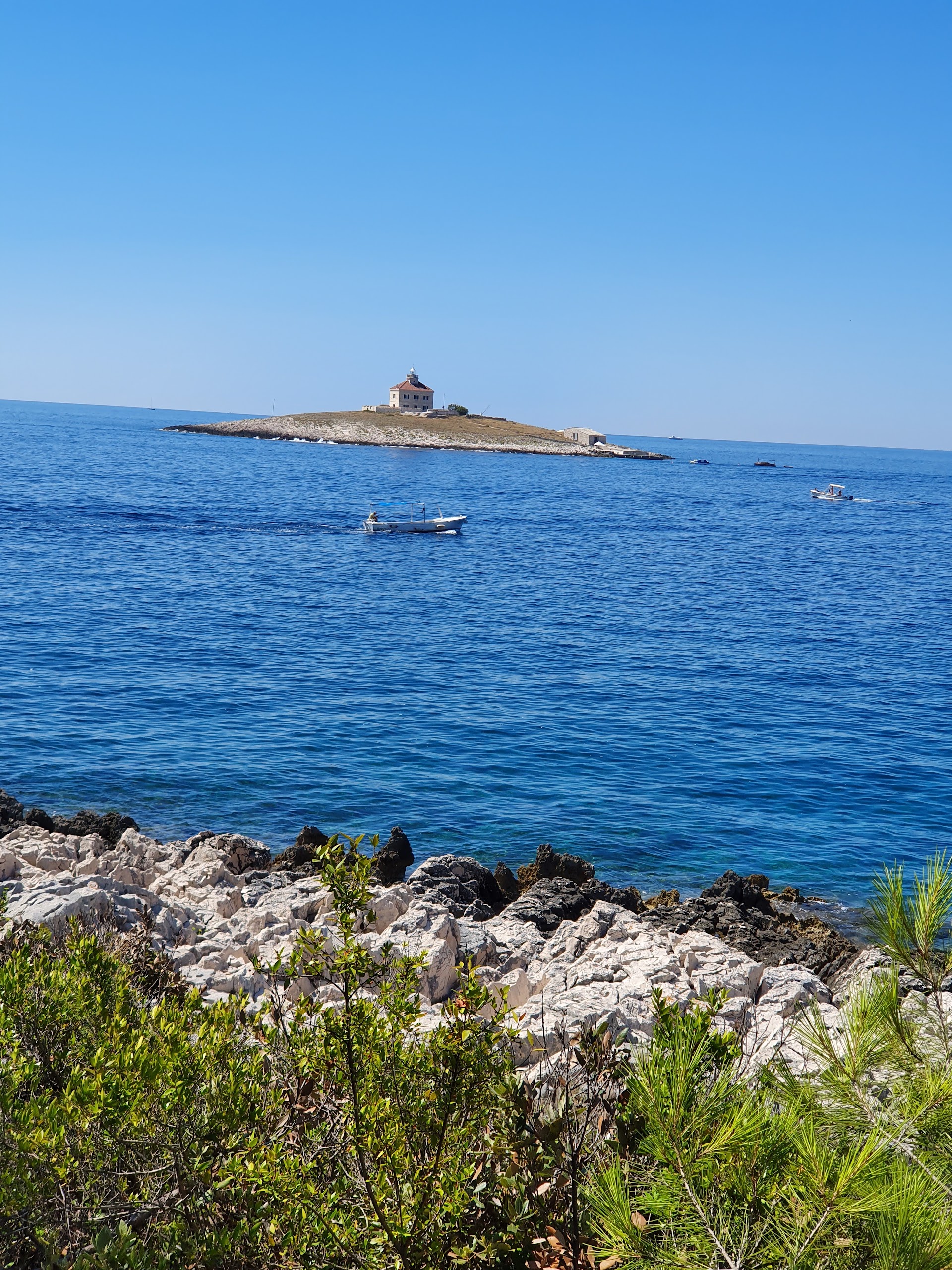 Mekicevica (Robinson beach) beach, Hvar island, Croatia - photo 5