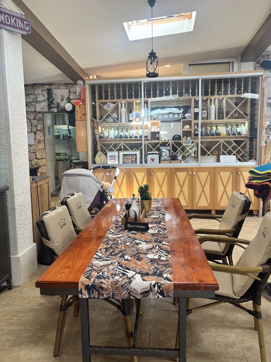 Restoran i Cocktail Bar Mustačo