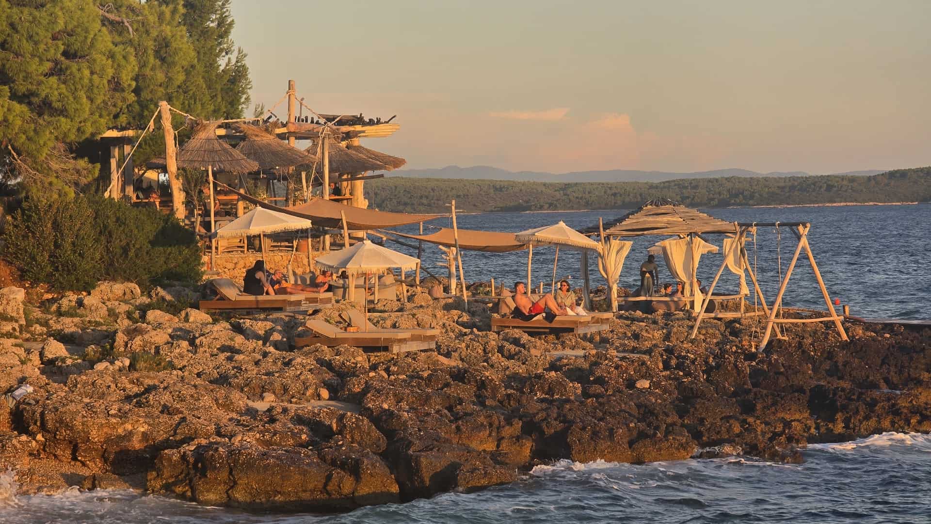 Sanpjerin Beach Bar Ivan Dolac