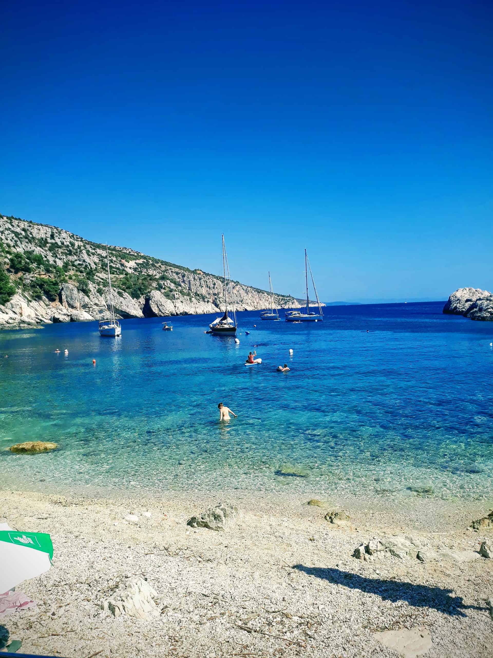Plaža Velo Zarace, Hvar fotografija 1