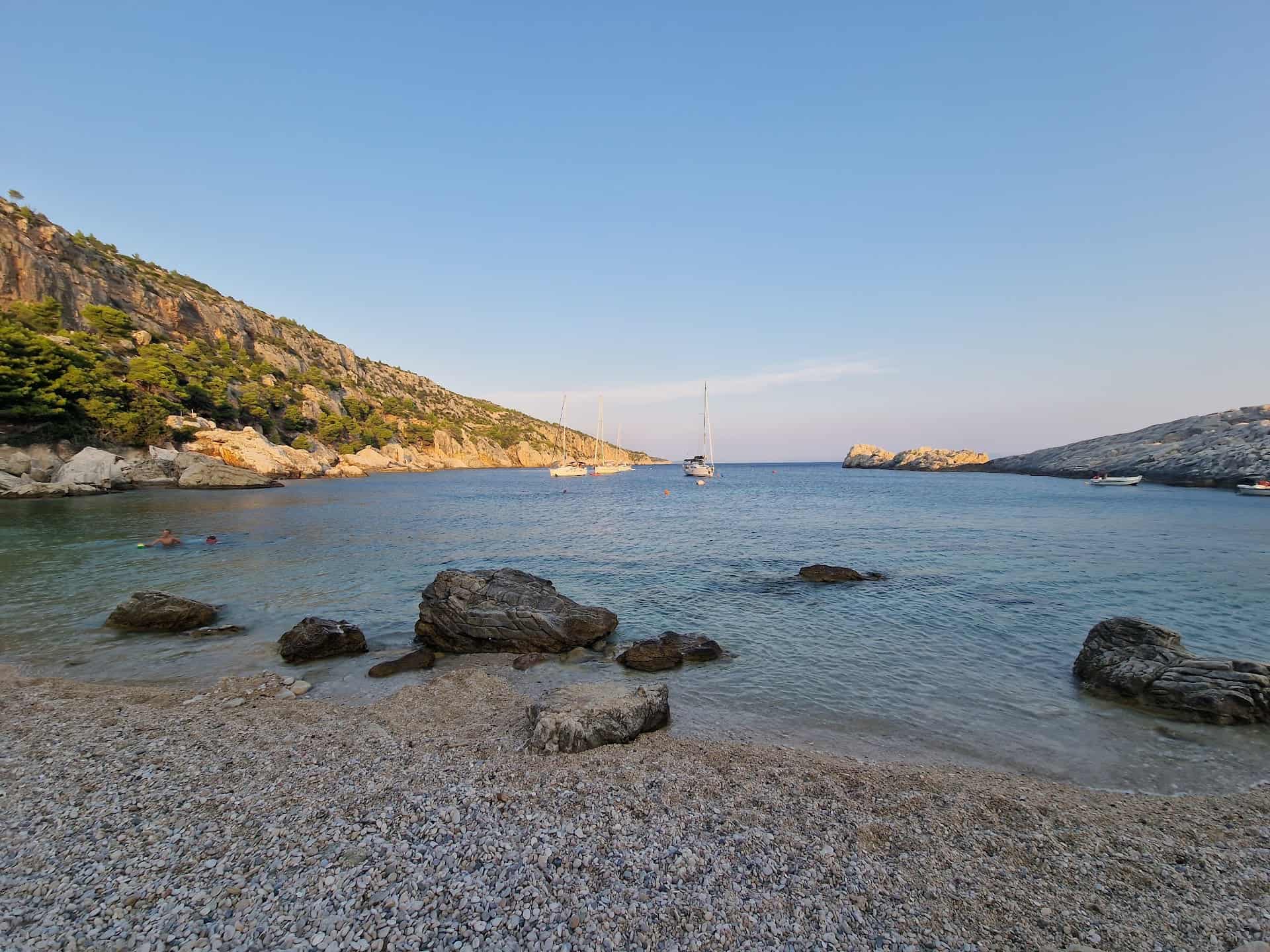 Velo Zarace beach, Hvar photo 2