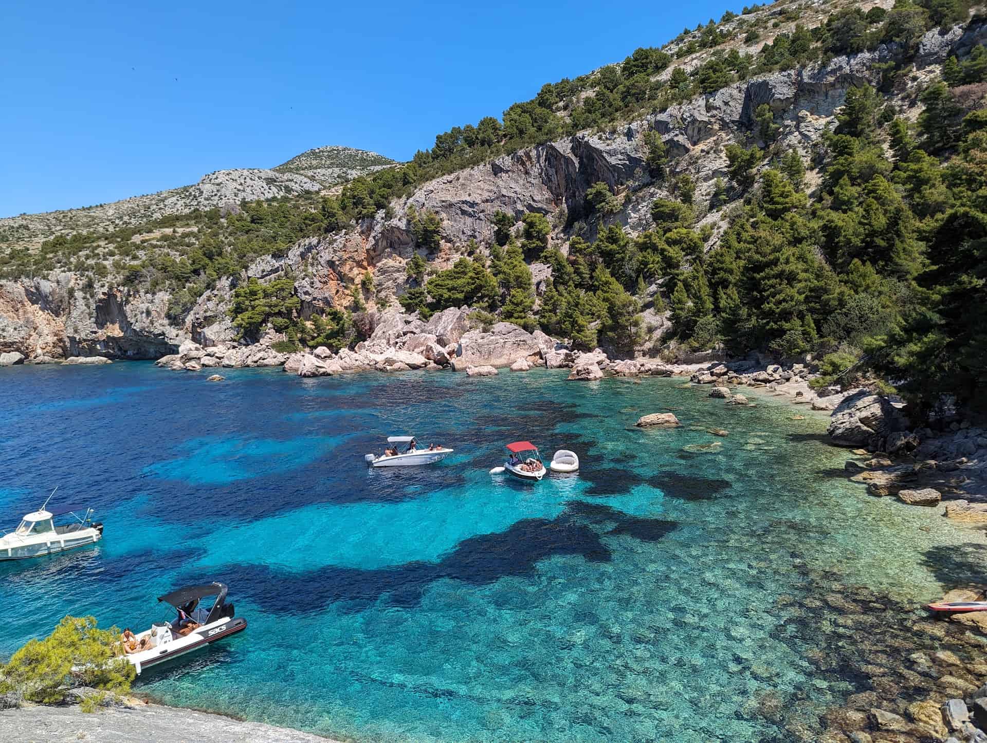 Plaža Velo Zarace, Hvar