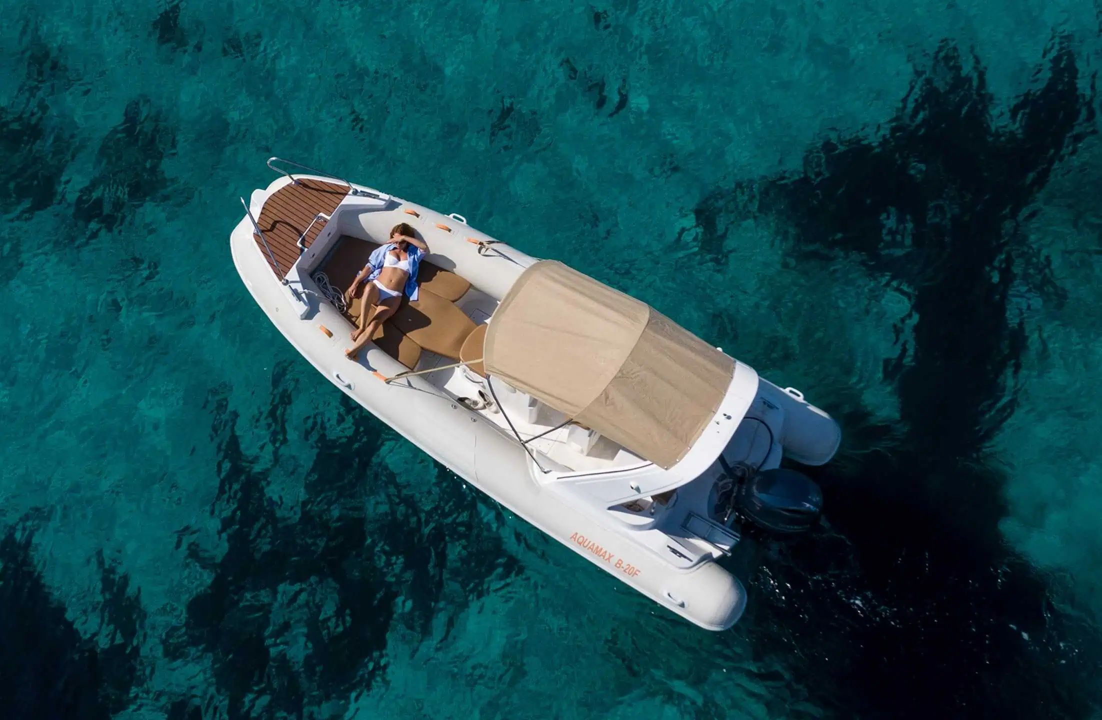 Aquamax 21 boat rental Hvar