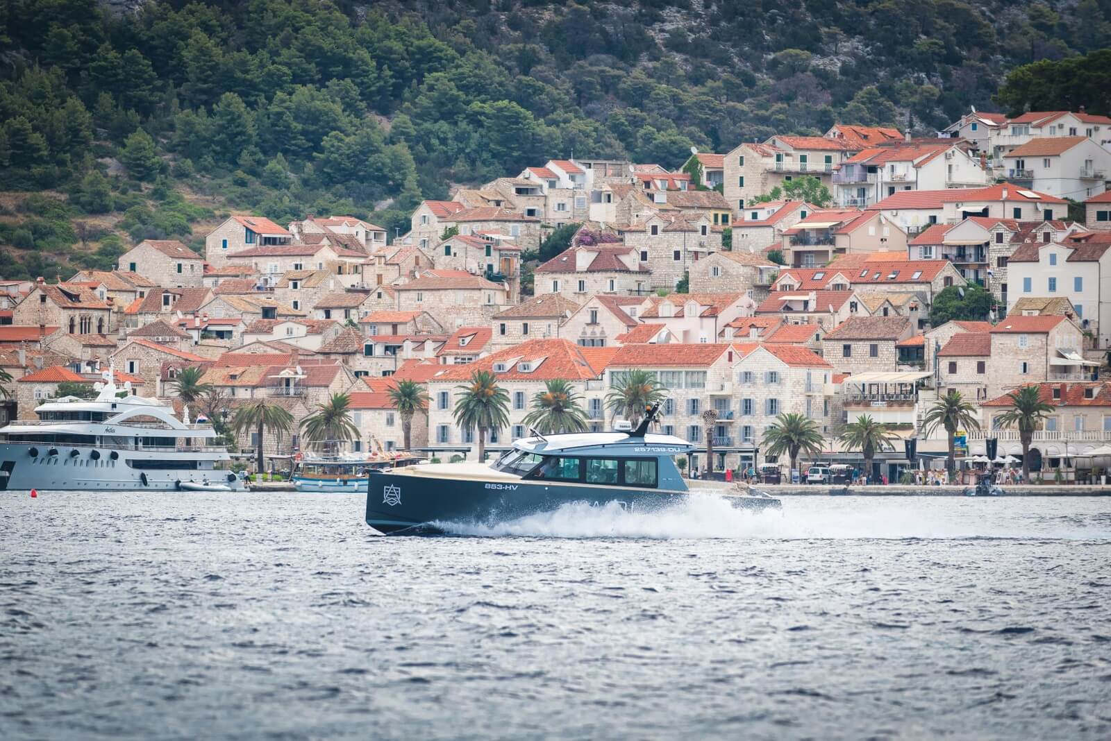 AWOL 45 rent a boat Hvar photo 4