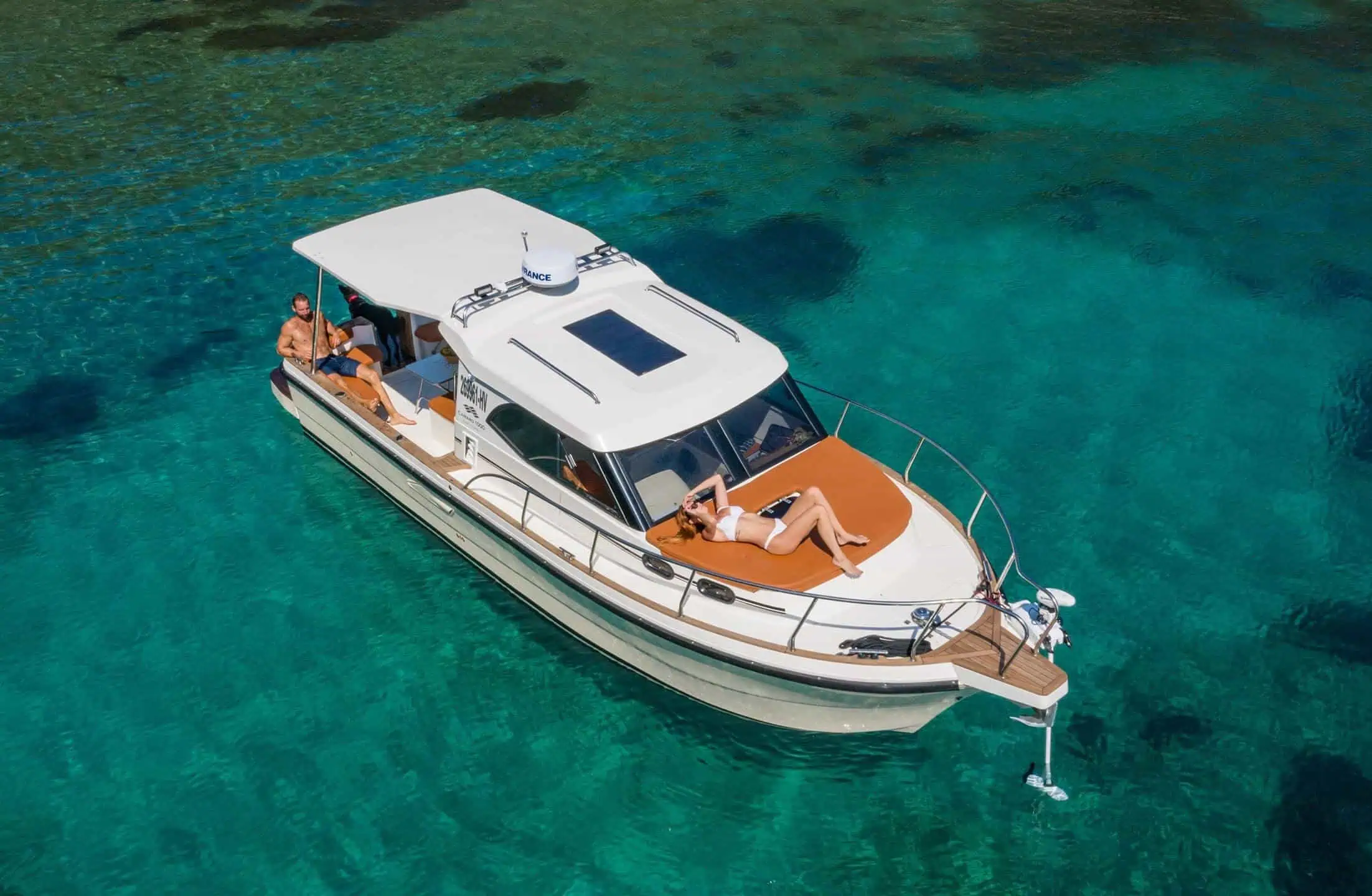 Camaro 1000 rent a boat Hvar photo 1
