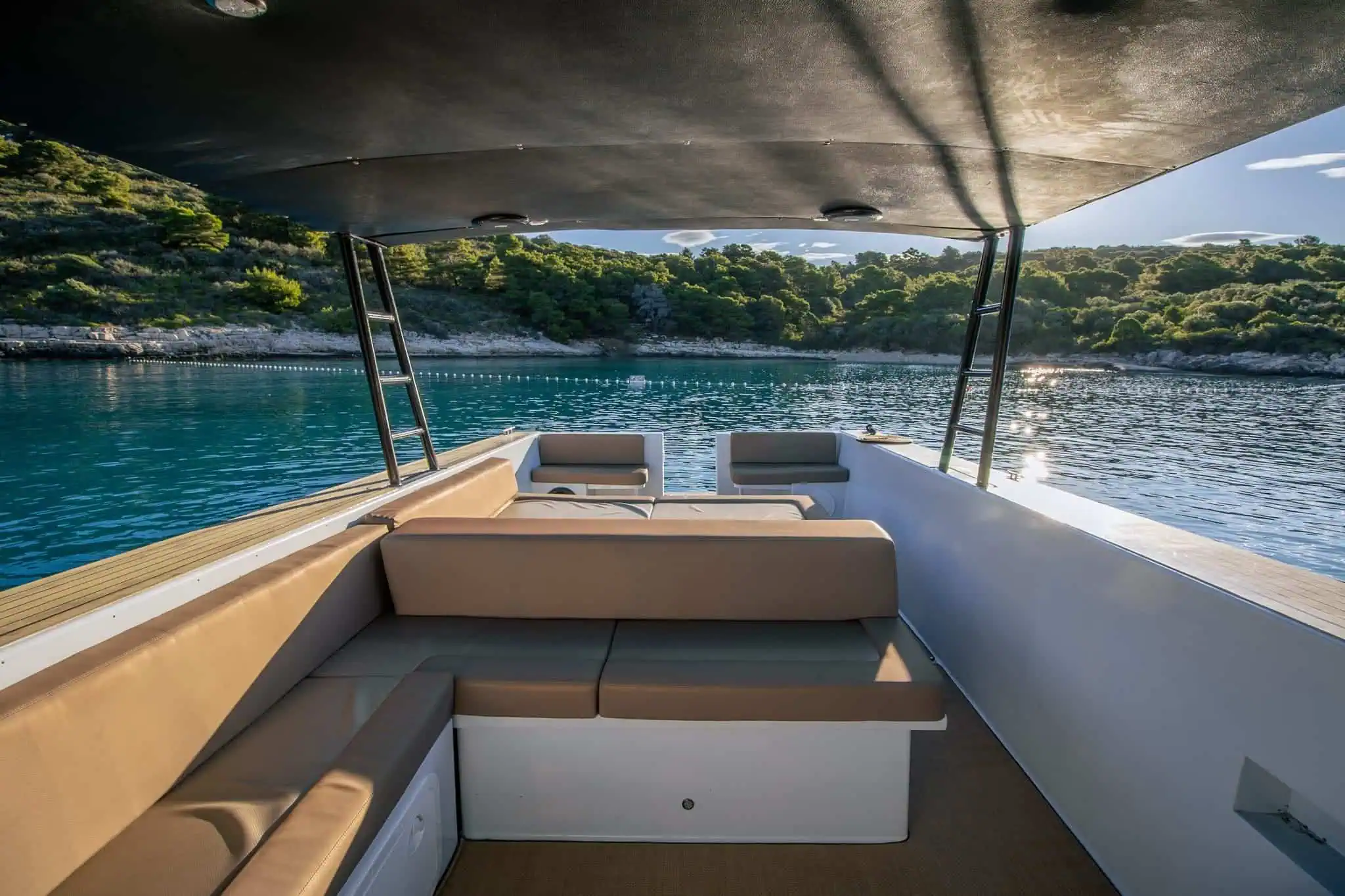 Colnago 37 rent a boat Hvar photo 5