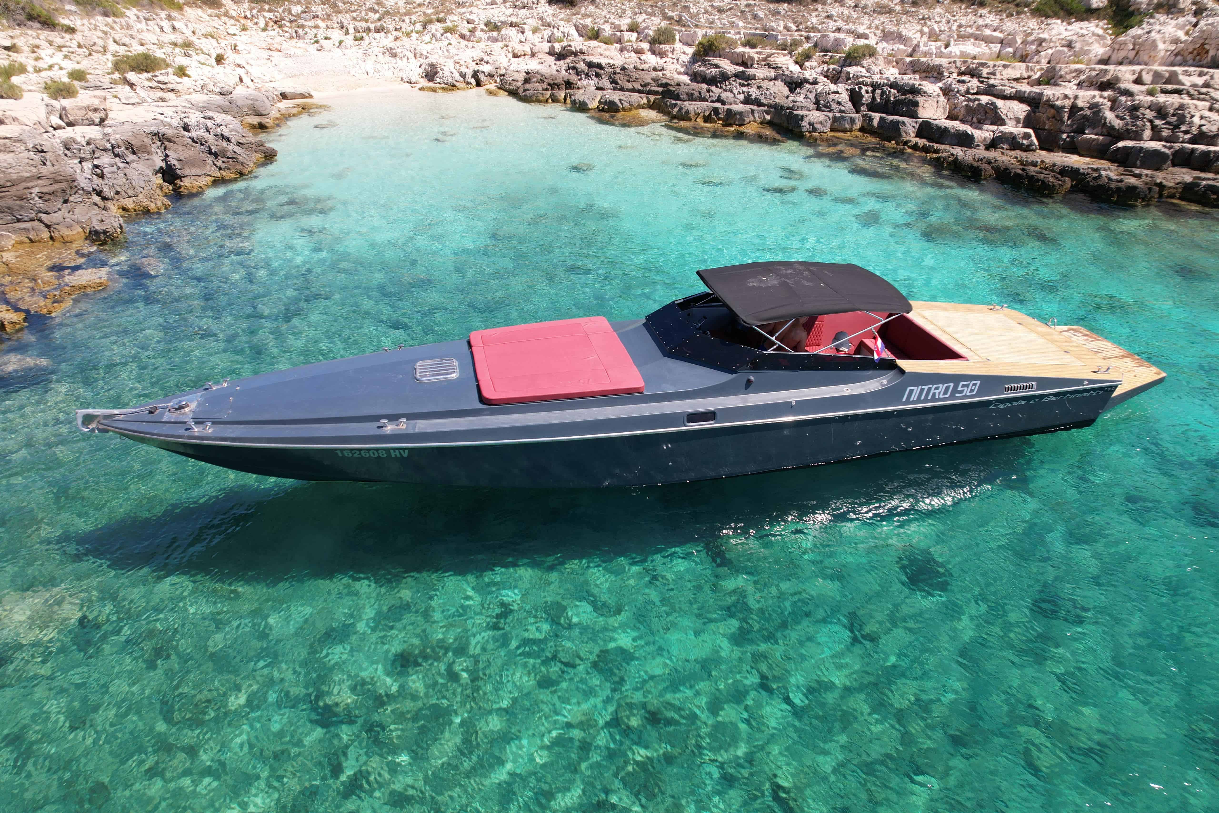 Nitro 50 rent a boat Hvar photo 2