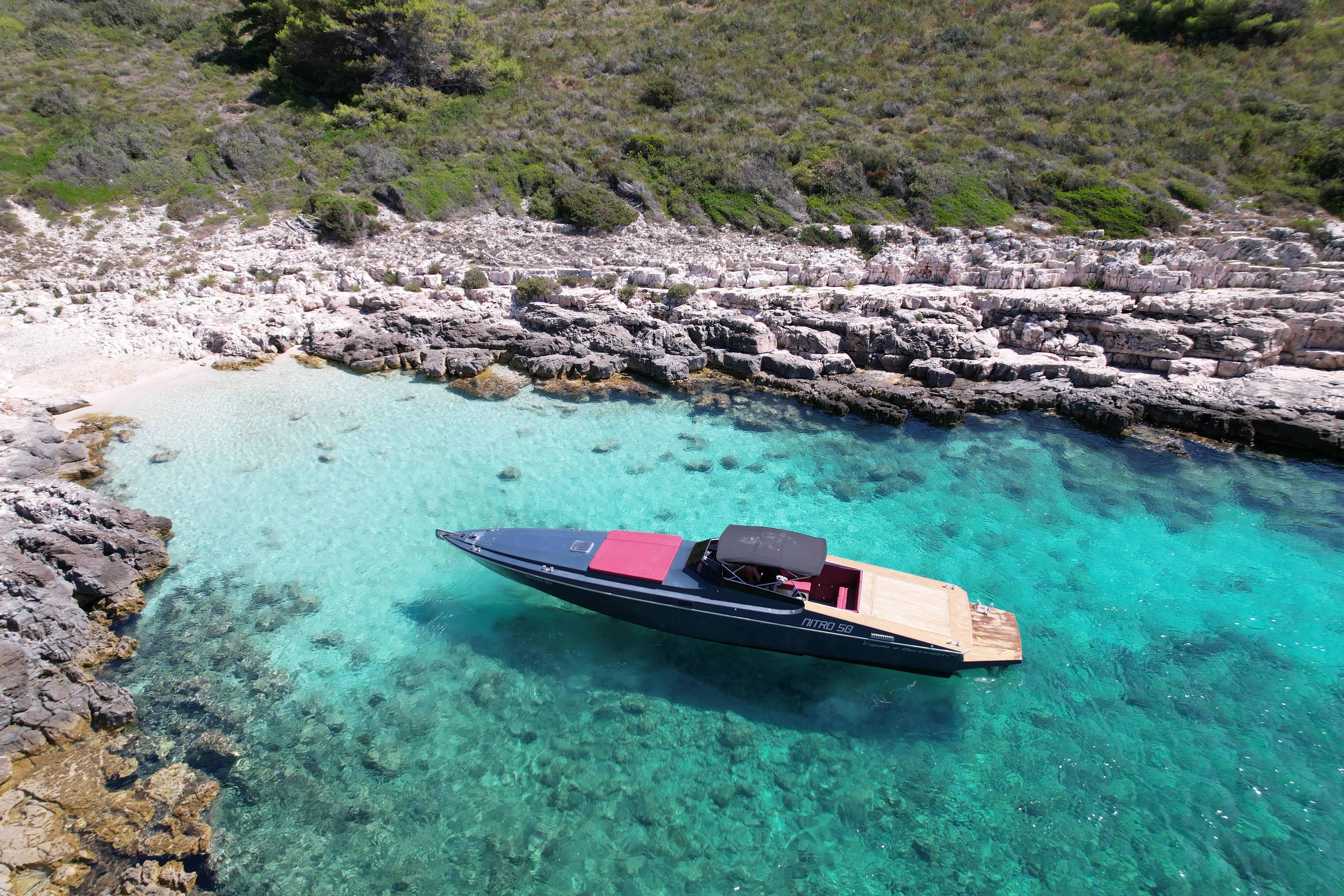 Nitro 50 rent a boat Hvar photo 4