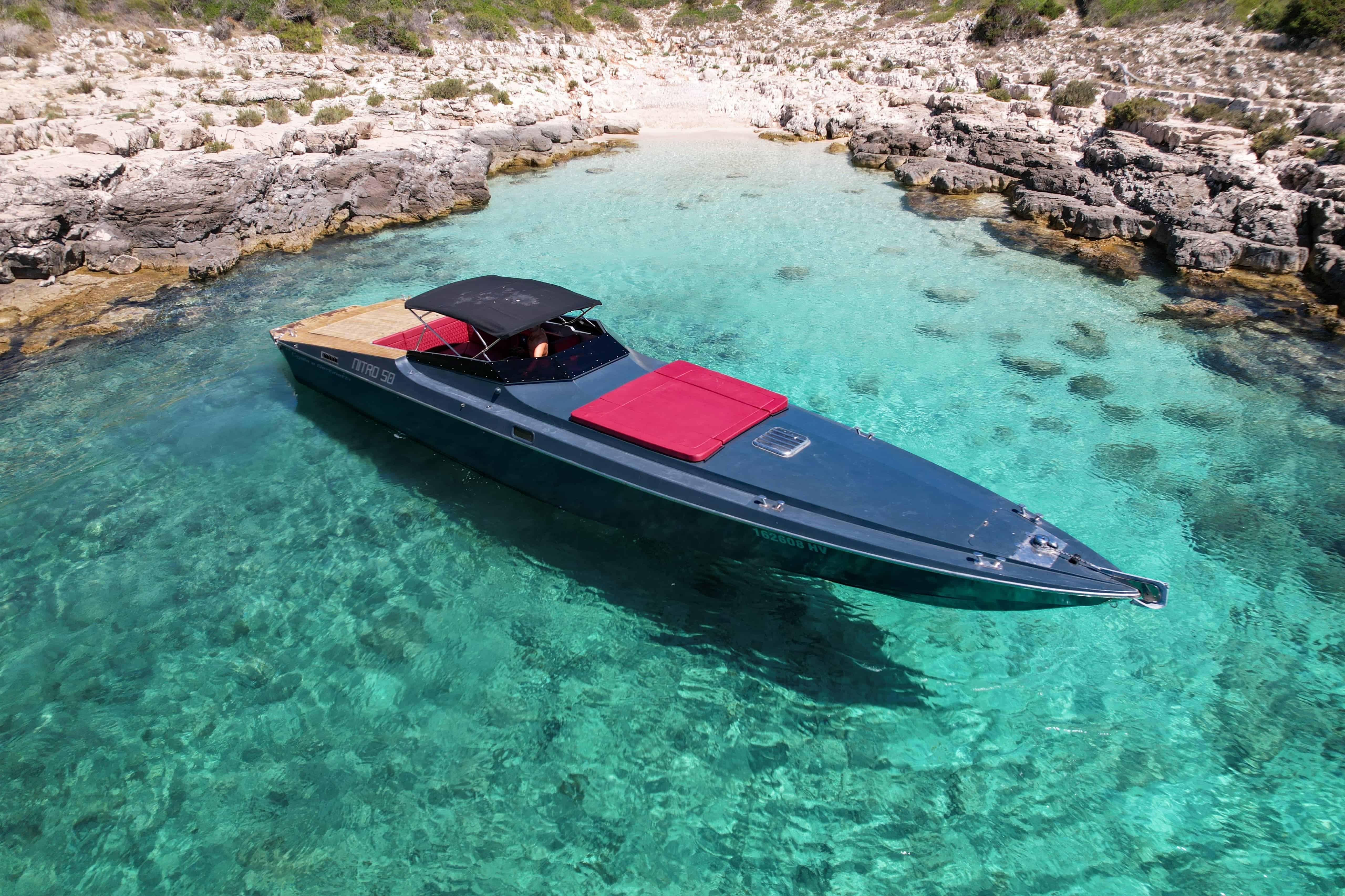 Nitro 50 rent a boat Hvar photo 5