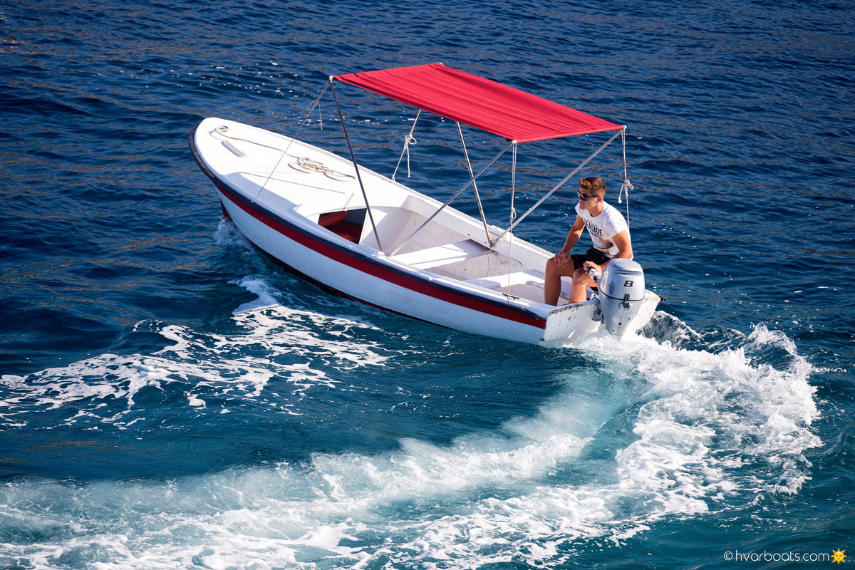 Pasara 5-8 HP boat rental Hvar