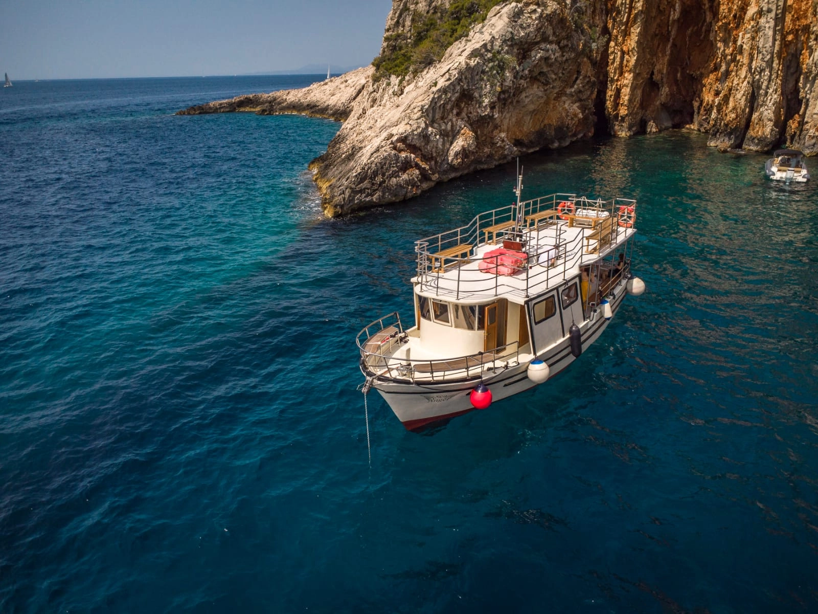 Party boat 20-50 guests boat rental Hvar